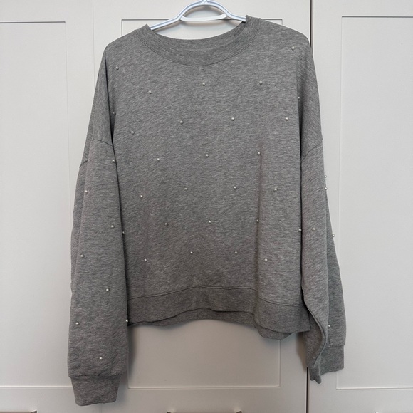 Ladies GAP Pearl Sweatshirt - Picture 1 of 15